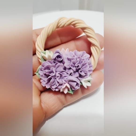 Flowers Hair Ring Large Twisted Hair Ring Temperament Simple Hair Rope. 🌴 - Picture 3 of 4